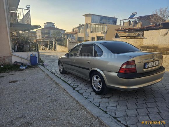 Sahibinden Opel Vectra 2.0 CD 1998 Model