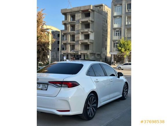 Aile Aracı 
Toyota Corolla 1.5 Flame X-Pack 2022