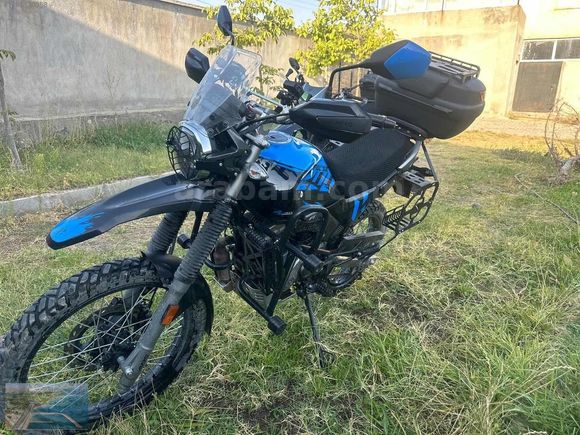 2023 MODEL SIFIR AYARINDA DAHA 2 BİN KMDE TERTEMİZ MOTORBİSİKLET