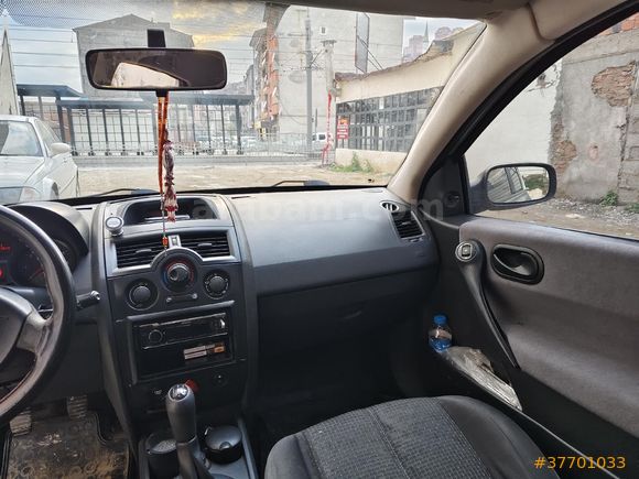 Yedi Yıllık Sahibinden Temiz Megan 2 Hcbk