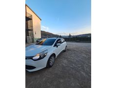 Sahibinden Renault Clio 1.5 dCi SportTourer Joy 2015 Model  225.000 km Beyaz