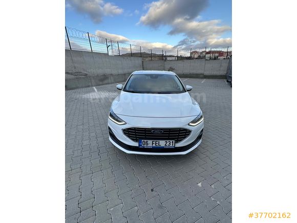 Sahibinden Ford Focus 1.5 TDCi Titanium Stil 2025 Model 