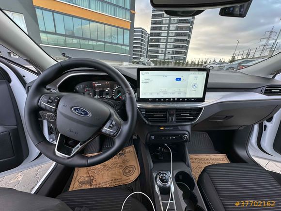 Sahibinden Ford Focus 1.5 TDCi Titanium Stil 2025 Model 