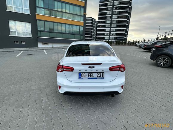 Sahibinden Ford Focus 1.5 TDCi Titanium Stil 2025 Model 