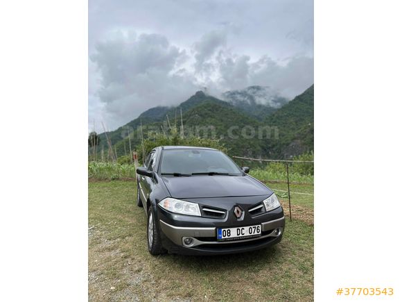 Sahibinden Renault Megane 1.5 dCi Expression 2009 Model  370.000 km  SORUNSUZ HİÇ BİRYERİNDEN SES YOK ALAN KİŞİ SADECE BAKIMINI YAPTIRCAK OKADAR Füme