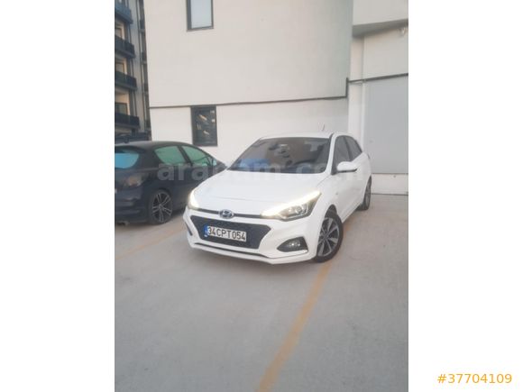 Sahibinden Hyundai i20 1.4 MPI Style 2020 Model