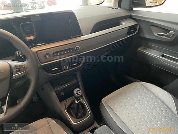 SIFIR-2026 ÇIKIŞLI FORD COURİER-1,5 DİZEL-TİTANYUM+EXTRALI