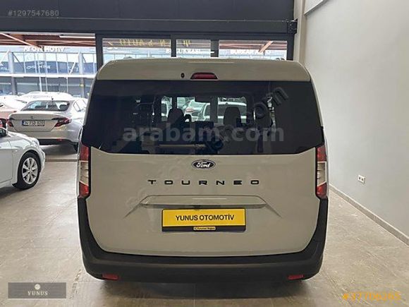 SIFIR-2026 ÇIKIŞLI FORD COURİER-1,5 DİZEL-TİTANYUM+EXTRALI
