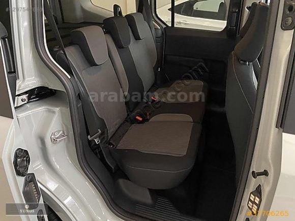 SIFIR-2026 ÇIKIŞLI FORD COURİER-1,5 DİZEL-TİTANYUM+EXTRALI