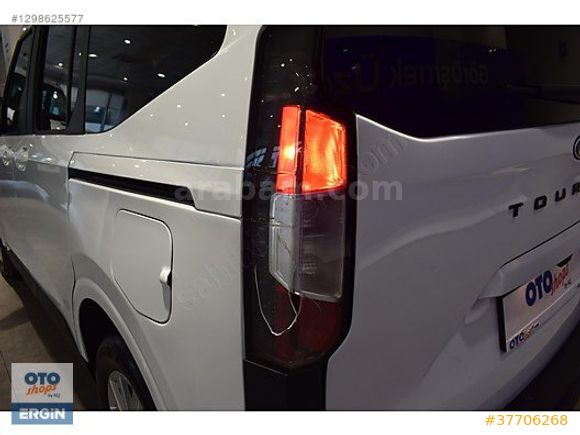 OTOSHOPS ERGİN-2024 MODEL FORD COURİER 1.5 ECOBLUE TITANIUM