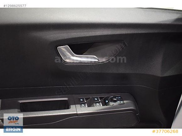 OTOSHOPS ERGİN-2024 MODEL FORD COURİER 1.5 ECOBLUE TITANIUM