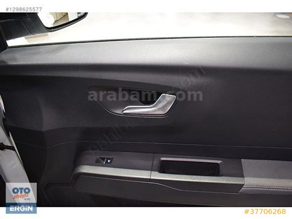 OTOSHOPS ERGİN-2024 MODEL FORD COURİER 1.5 ECOBLUE TITANIUM