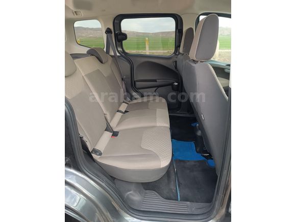 Sahibinden Ford Tourneo Courier 1.5 TDCi Titanium Plus 2020 Modell