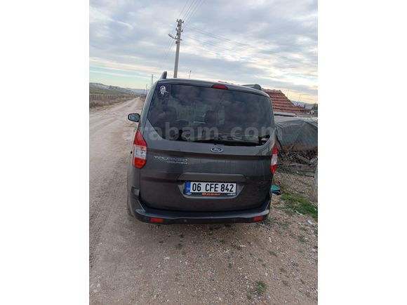 Sahibinden Ford Tourneo Courier 1.5 TDCi Titanium Plus 2020 Modell