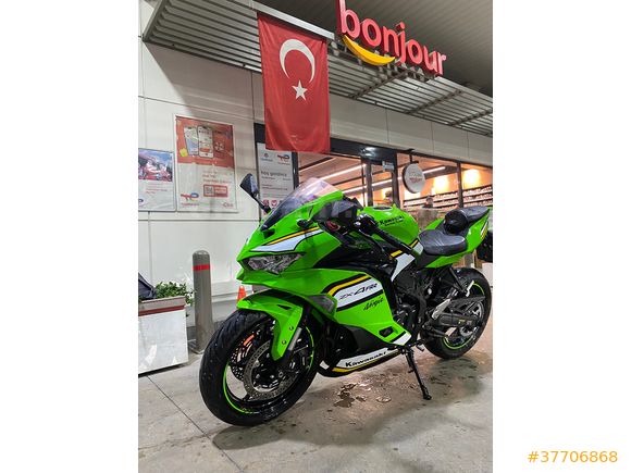 Sahibinden Kawasaki Ninja ZX-4RR 2024 Model İzmir 6.500 km Yeşil