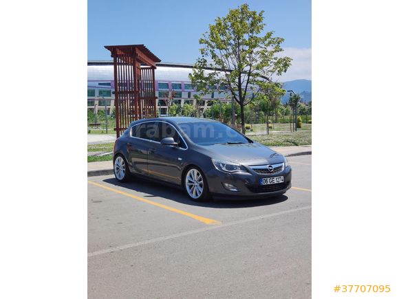 Sahibinden Opel Astra 1.6 Cosmo 2011 Model