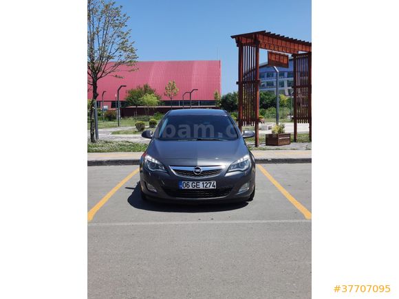 Sahibinden Opel Astra 1.6 Cosmo 2011 Model