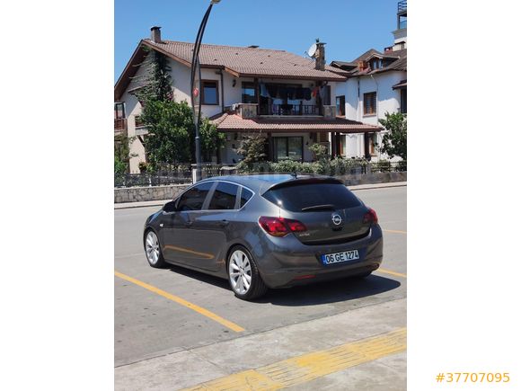 Sahibinden Opel Astra 1.6 Cosmo 2011 Model
