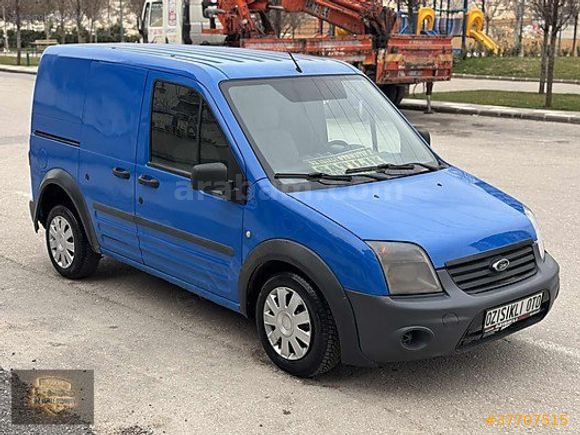 ÖZ IŞIKLI OTOMOTİVDEN 2011 FORD CONNECT 90 PS