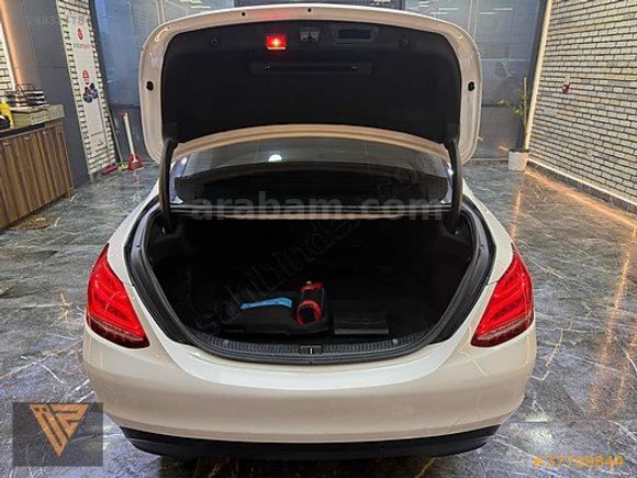 MERCEDES C200 D COMFORT KM: 152.000