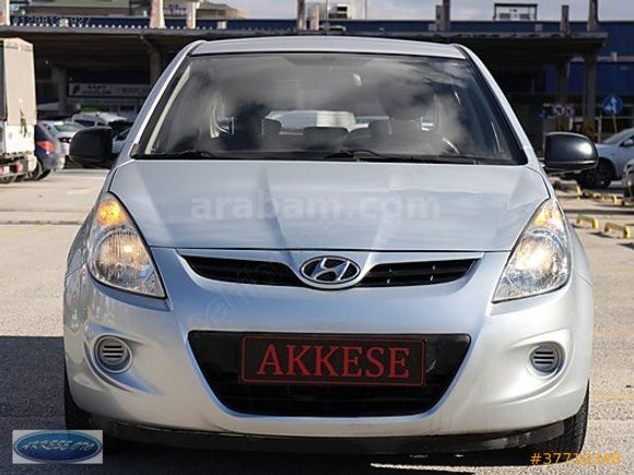 ORJİNAL 98.000KMDE HYUNDAİ İ20 1.2 TEAM ABS KLİMA GÜMÜŞ GRİ