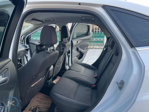 KÜPELİ OTOMOTİV'den DEĞIŞENSIZ FORD FOCUS TİTANİUM