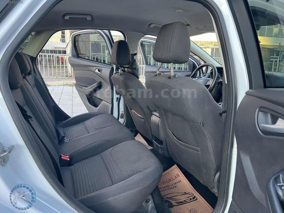 KÜPELİ OTOMOTİV'den DEĞIŞENSIZ FORD FOCUS TİTANİUM