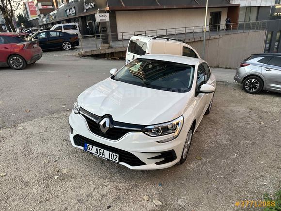 Sahibinden Renault Megane 1.3 TCe Touch 2025 Model 