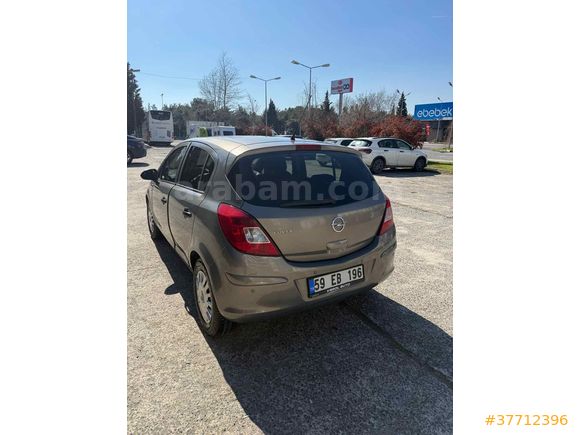 Sahibinden Opel Corsa 1.2 Essentia 2013 Model