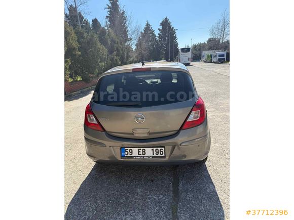 Sahibinden Opel Corsa 1.2 Essentia 2013 Model