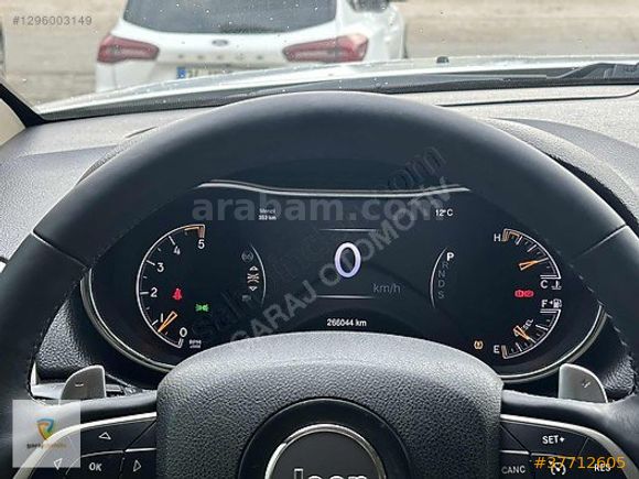 GARAJDAN 2013 GRAND CHEROKEE 4X4 3.0 LİMİTED TAKASA AÇIK
