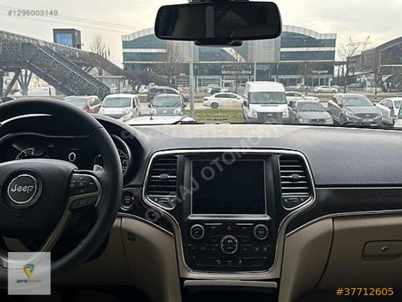 GARAJDAN 2013 GRAND CHEROKEE 4X4 3.0 LİMİTED TAKASA AÇIK