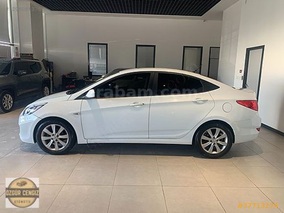 ÖZGÜR CENGİZ'DEN 2017 HYUNDAİ ACCENT BLUE 133.000 KM