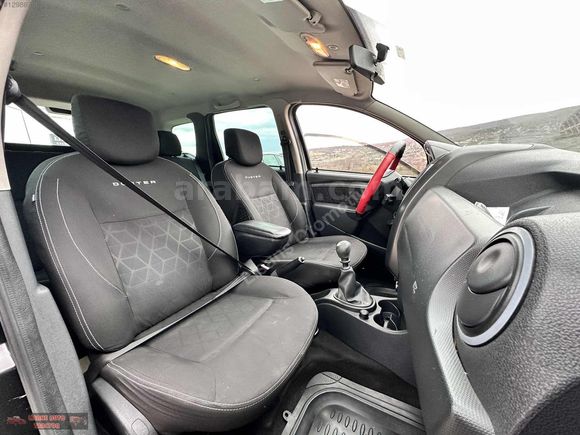 Lisans Otomotiv'den 2014 Çıkışlı LOOK+NAVİ. Hatasız 110HP DUSTER