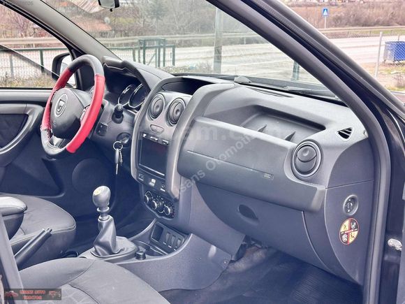 Lisans Otomotiv'den 2014 Çıkışlı LOOK+NAVİ. Hatasız 110HP DUSTER