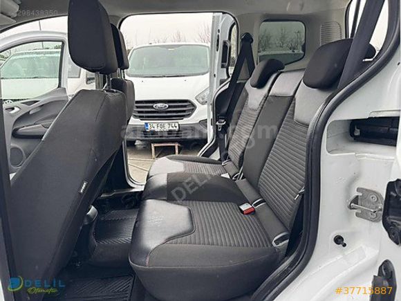DELİL'DEN 2022 FORD 87 BİN KM DE TİTANİUM PLUS COURİER 100 HP