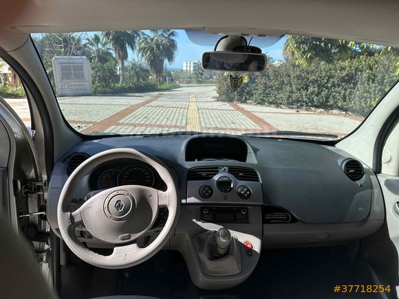 Sahibinden Renault Kangoo Multix 1.5 dCi Chromeline Edition 2011 Model 
