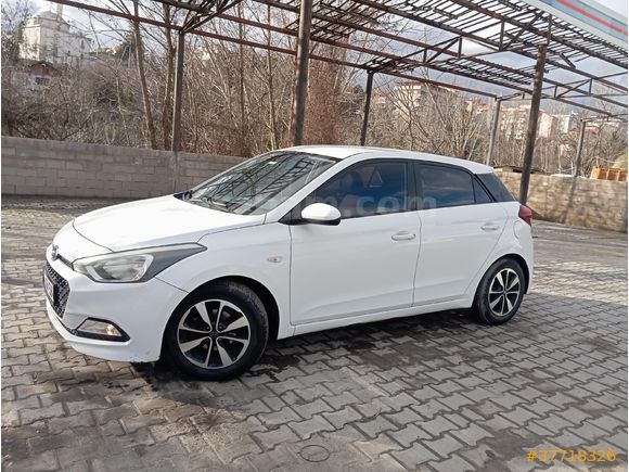 Sahibinden Hyundai i20 1.2 MPI Jump 2015 Model