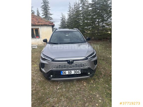 Sahibinden Toyota Corolla Cross 1.8 Passion X-Pack 2025 Model 