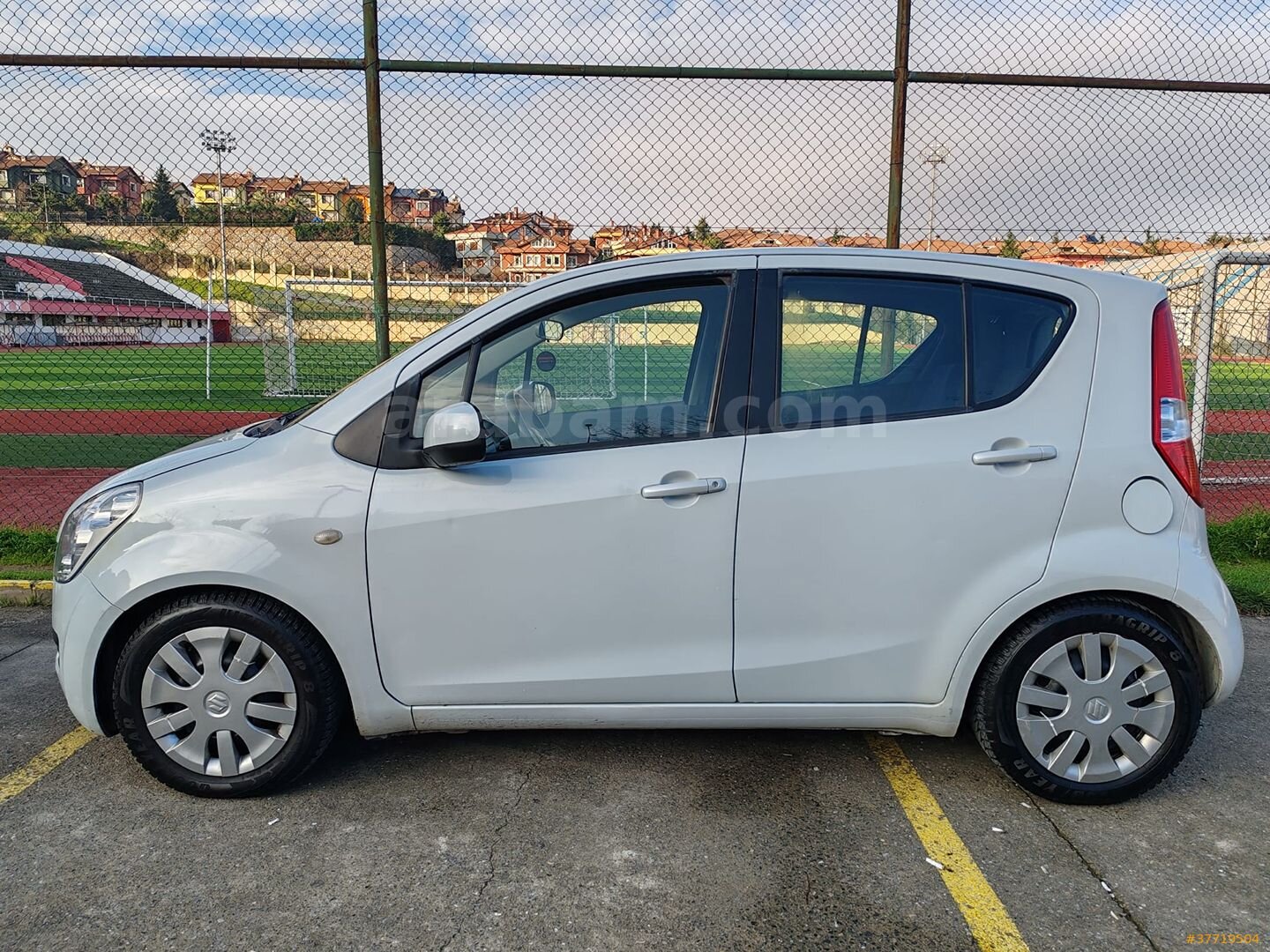 Galeriden Suzuki Splash 1.2 GLS 2012 Model İstanbul 132.000 km Beyaz 6
