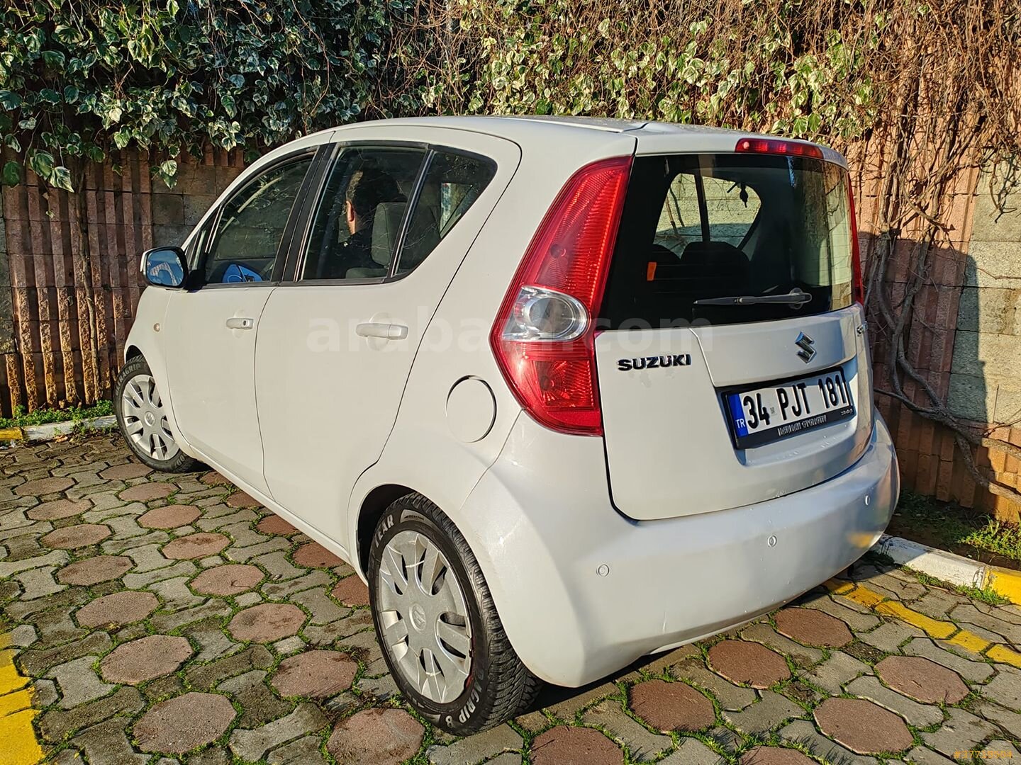 Galeriden Suzuki Splash 1.2 GLS 2012 Model İstanbul 132.000 km Beyaz 2