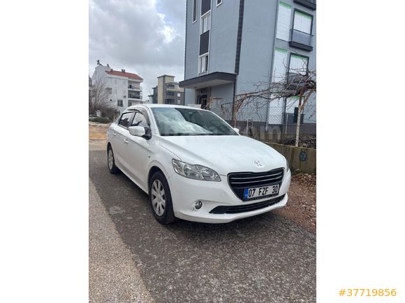 Sahibinden Peugeot 301 1.6 HDi Active 2014 Model  180.000 km Beyaz