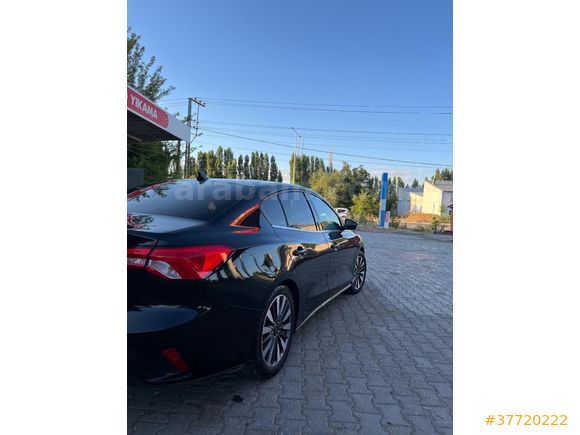 Sahibinden Ford Focus 1.5 TDCi           Titanium X 2023 Model
