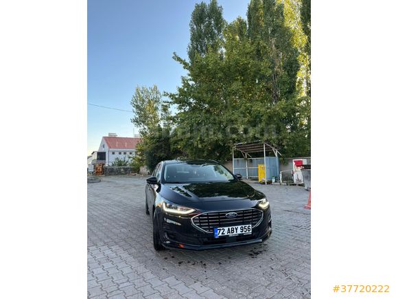 Sahibinden Ford Focus 1.5 TDCi           Titanium X 2023 Model