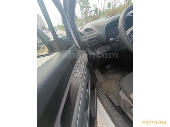 Sahibinden Citroen Berlingo 1.5 BlueHDI Max 2025 Model
