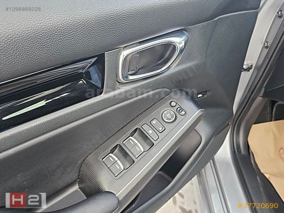 ÇAMKIRAN H2 GAZİEMİR'den2023 Honda Civic 1.5 T Exe Plus 182 hp