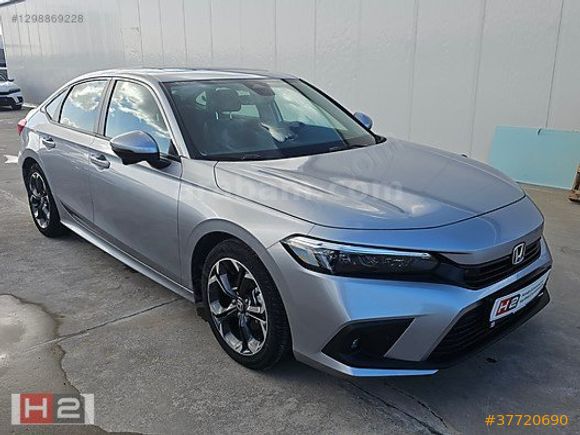 ÇAMKIRAN H2 GAZİEMİR'den2023 Honda Civic 1.5 T Exe Plus 182 hp