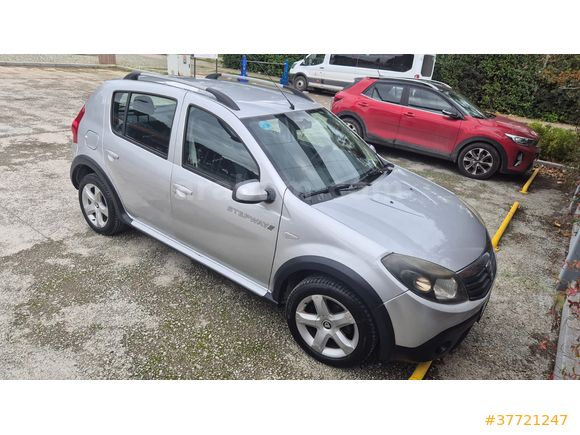 Sahibinden Dacia Sandero 1.5 dCi Stepway 2012 Model 