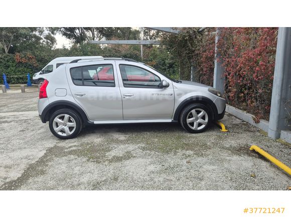Sahibinden Dacia Sandero 1.5 dCi Stepway 2012 Model 
