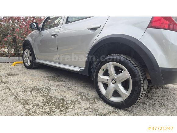 Sahibinden Dacia Sandero 1.5 dCi Stepway 2012 Model 